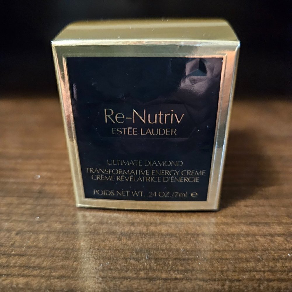 ESTEE Lauder Ultimate Diamond Sculpted Transformation Creme Moisturizer 7 ml - Picture 2 of 2